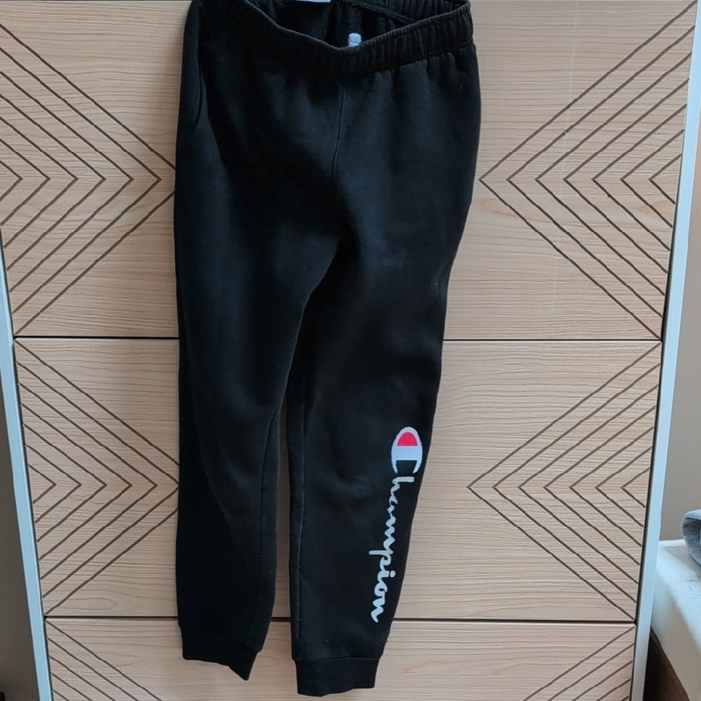 Boys Champion Black Joggers 10/12
